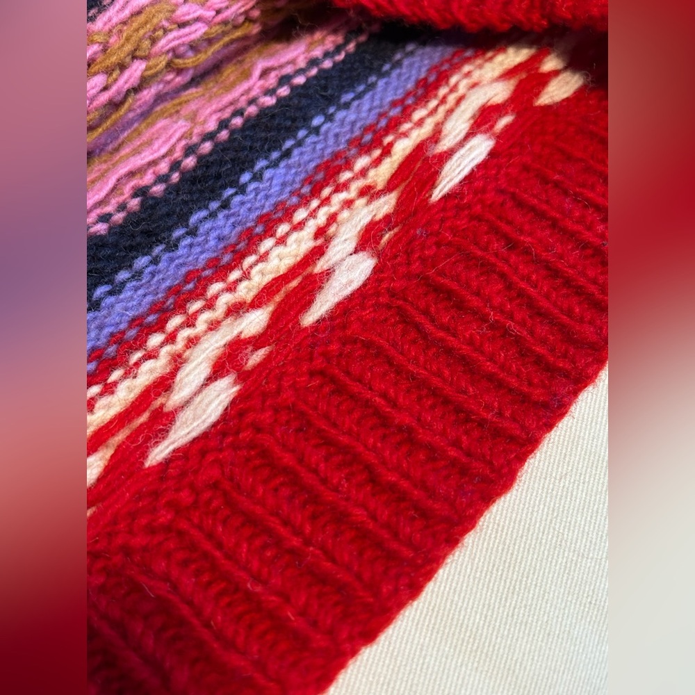 Handmade wool sweater - Picture 8 of 17